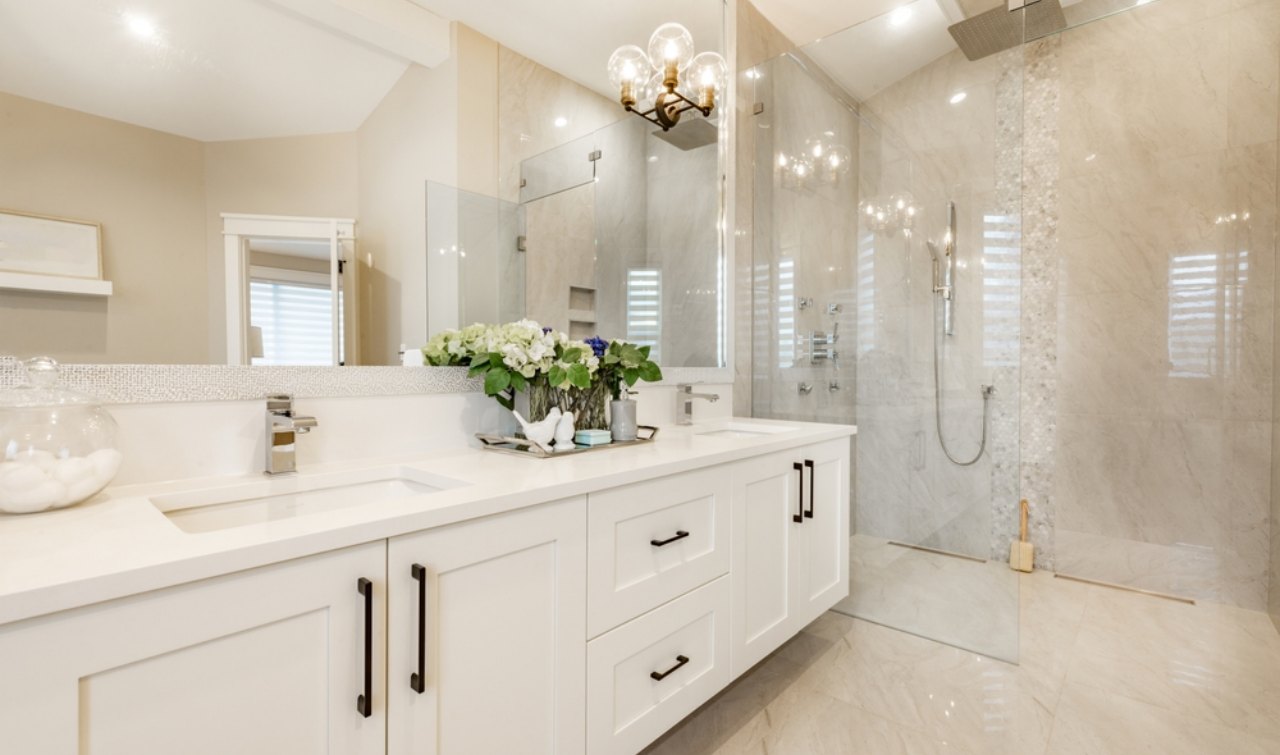 14 Modern Master Bathroom Ideas to Inspire Your Renovation Inyouths Blog