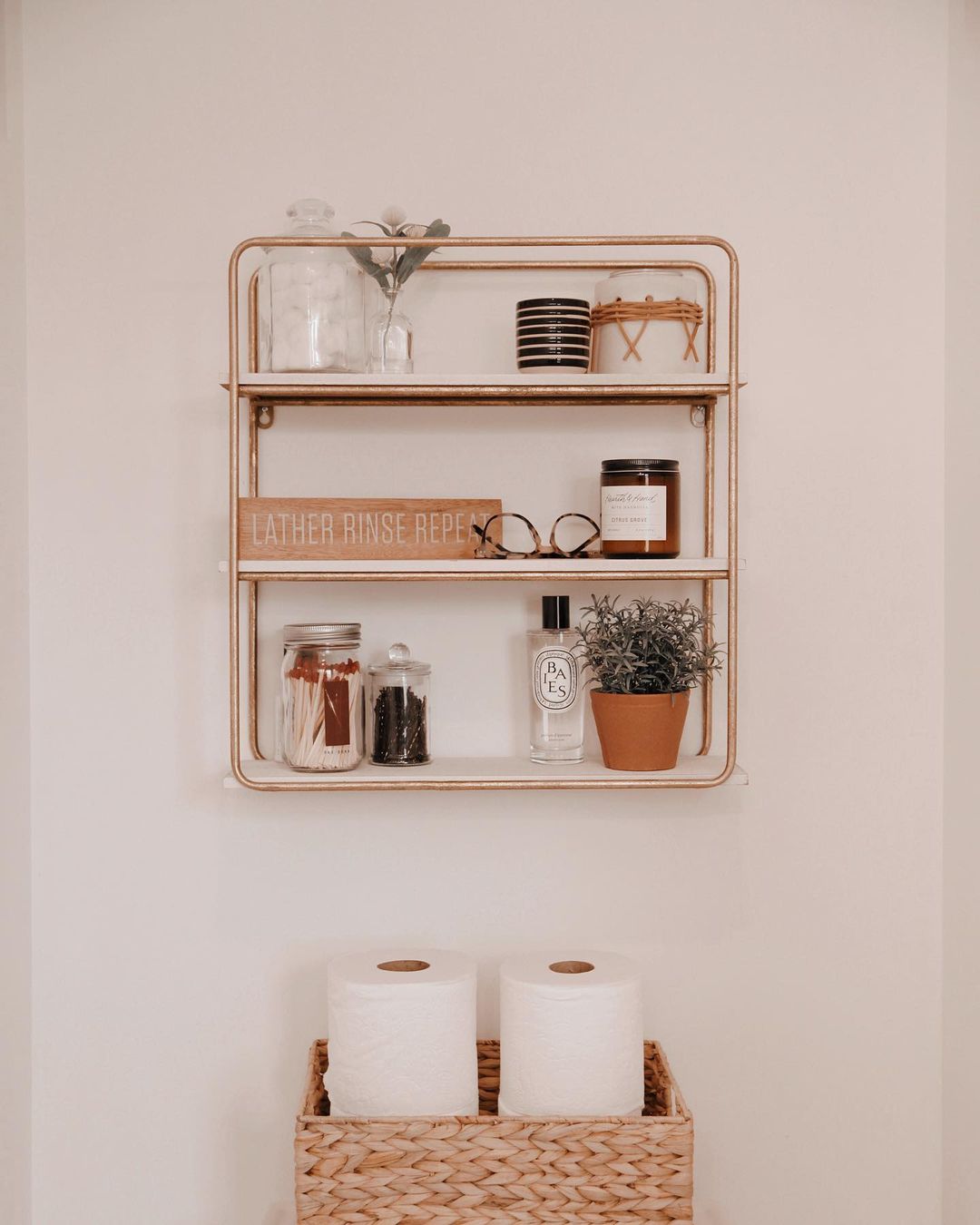 21 Brilliant Modern Bathroom Shelves Decor Ideas For Better Storage -  Fashionsum